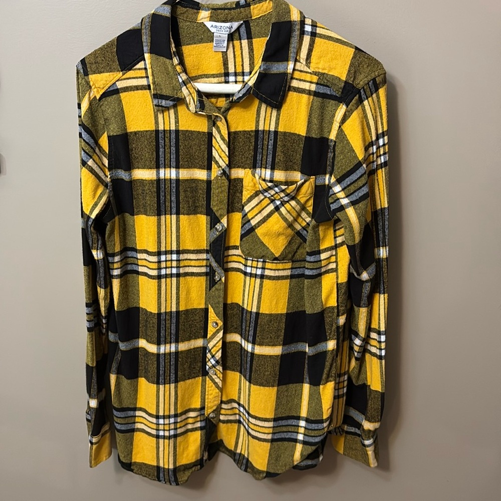 Girls Plaid Flannel Longsleeve Button Down Shirt-  Size L